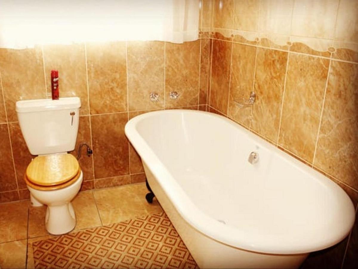 Moshitametsi Guesthouse Kempton Park Extérieur photo