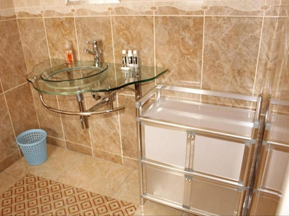 Moshitametsi Guesthouse Kempton Park Extérieur photo