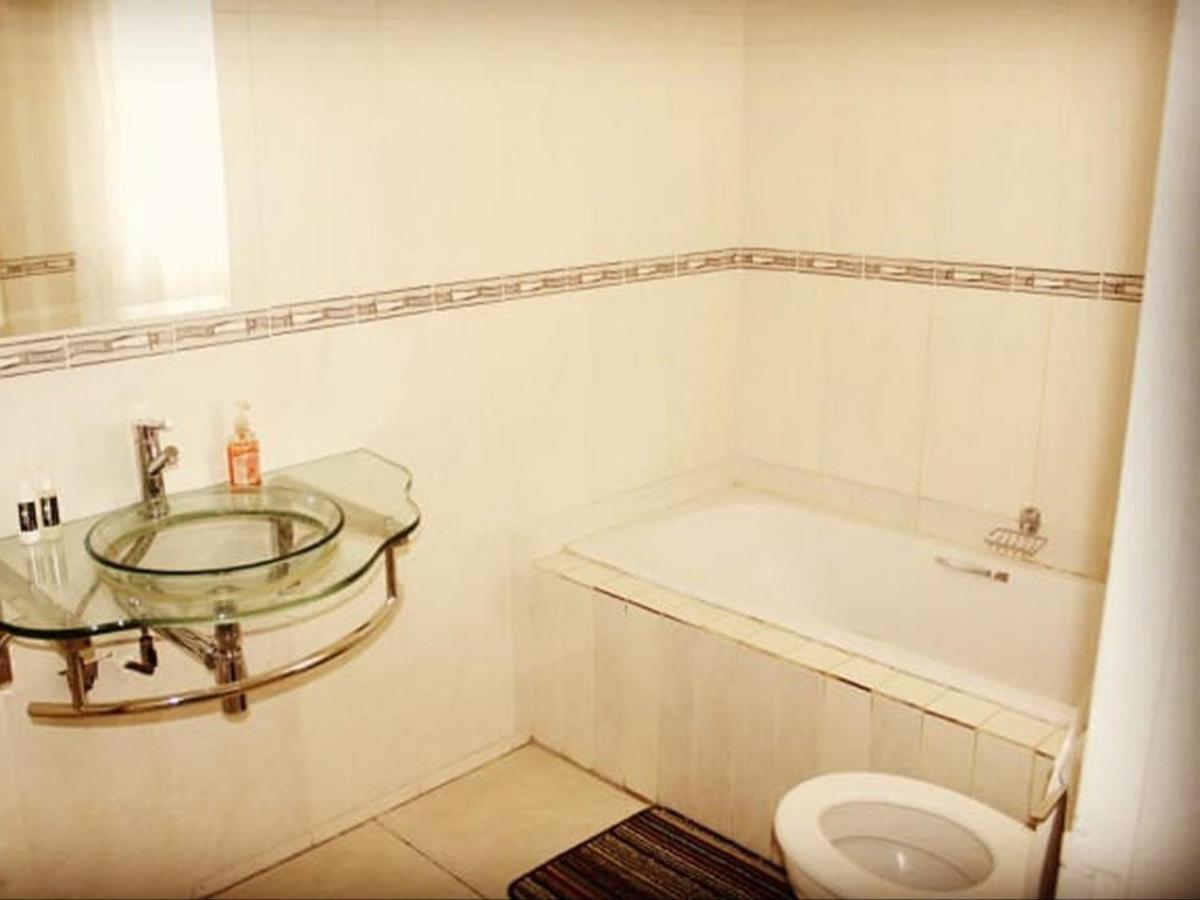 Moshitametsi Guesthouse Kempton Park Extérieur photo