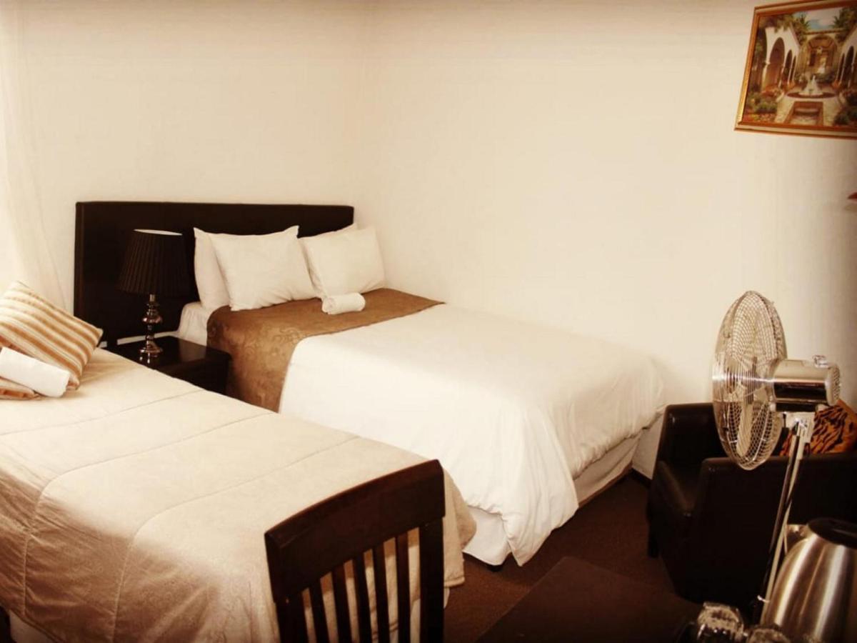Moshitametsi Guesthouse Kempton Park Extérieur photo