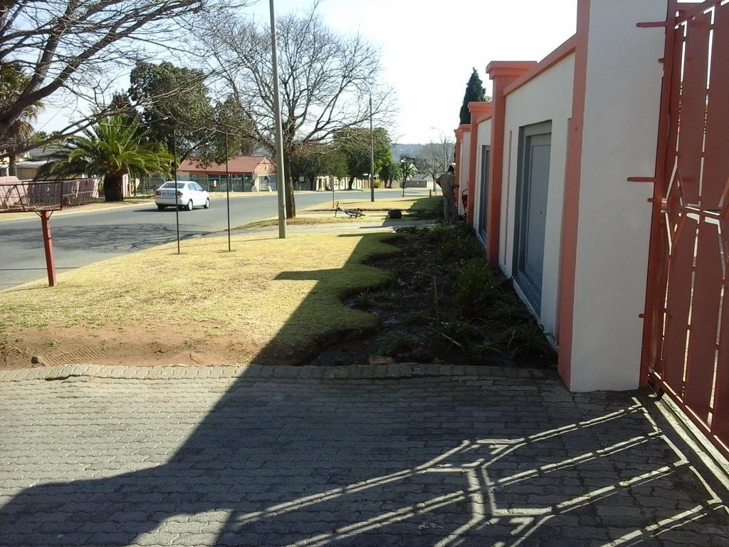 Moshitametsi Guesthouse Kempton Park Extérieur photo