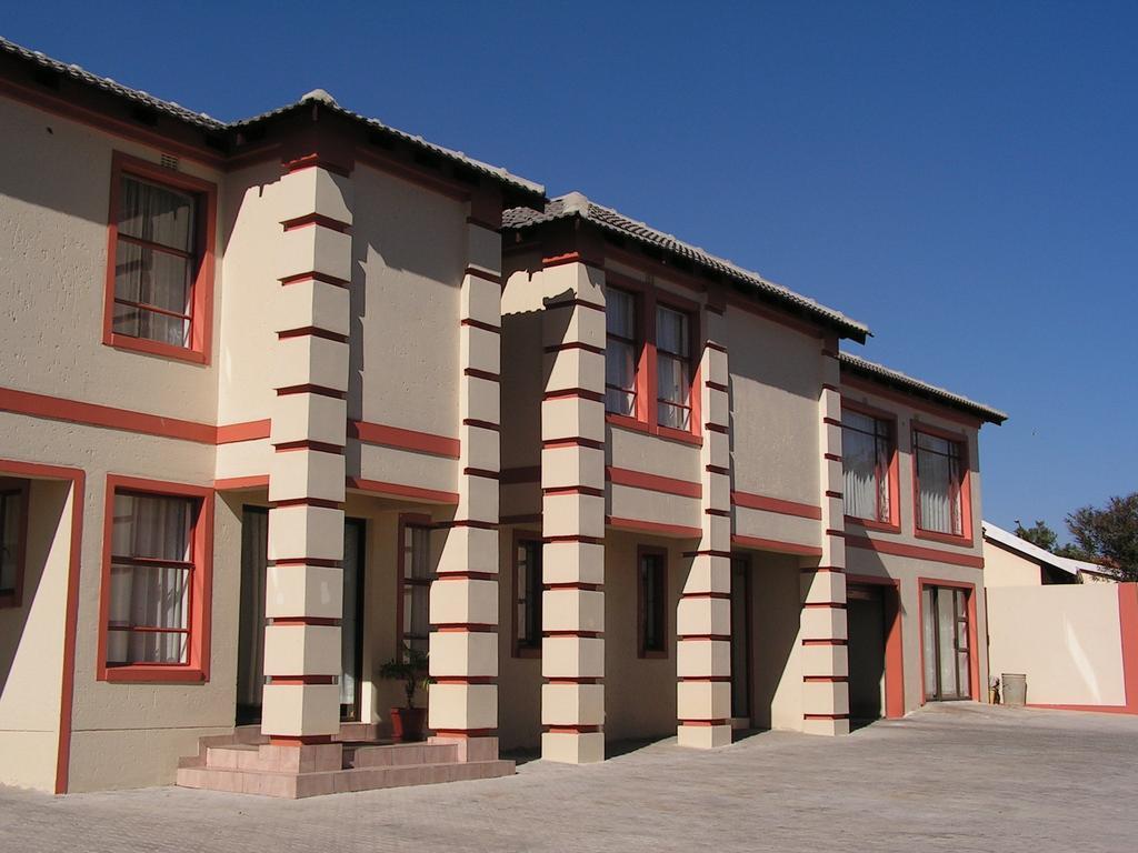 Moshitametsi Guesthouse Kempton Park Extérieur photo
