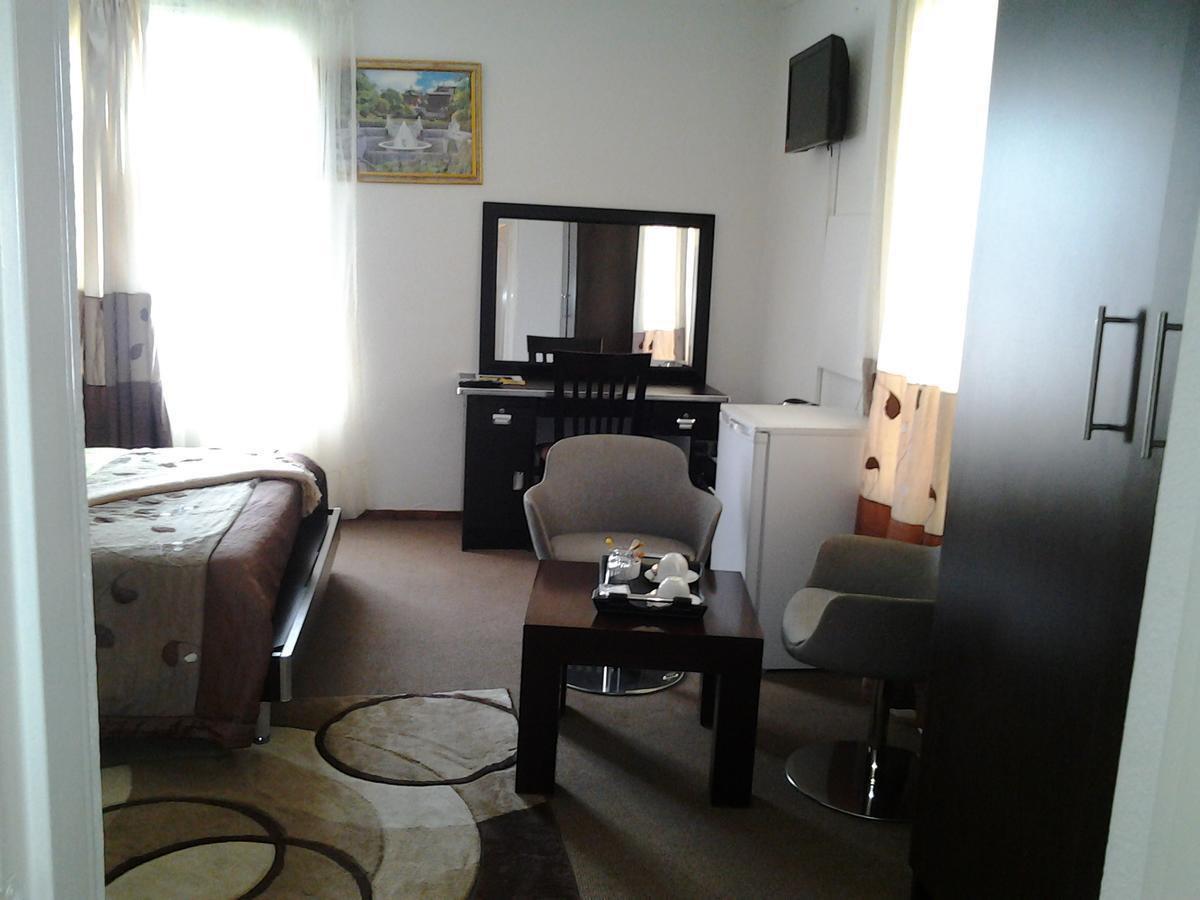 Moshitametsi Guesthouse Kempton Park Extérieur photo