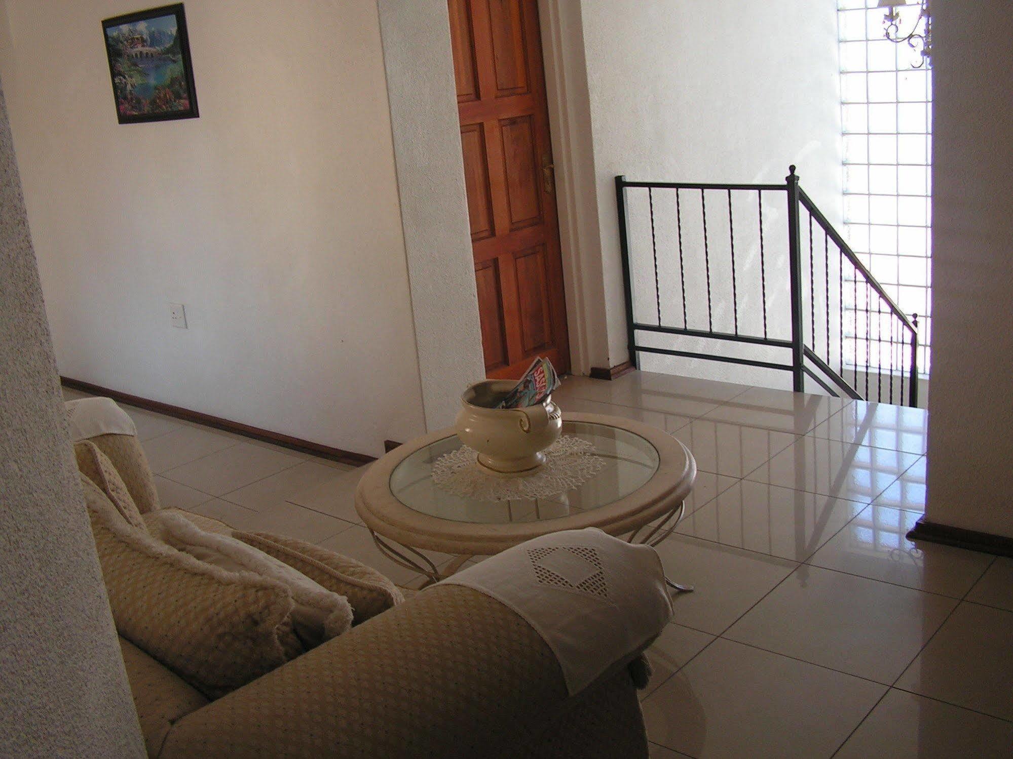 Moshitametsi Guesthouse Kempton Park Extérieur photo