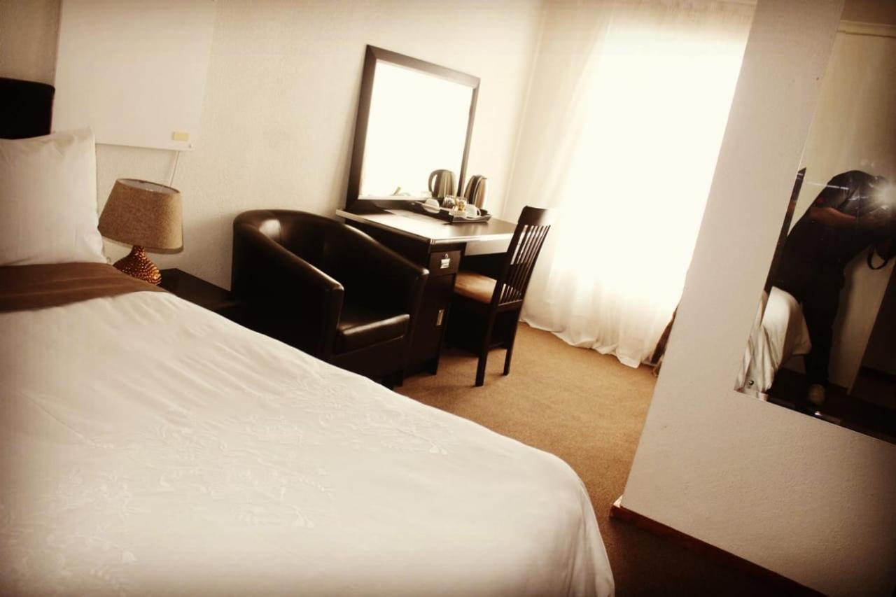 Moshitametsi Guesthouse Kempton Park Extérieur photo